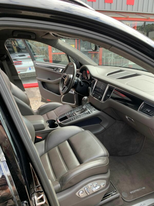 MACAN TURBO – Image 11