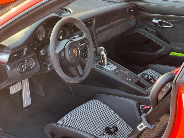 PORSCHE 991 GT3 4.0L PHASE 2  Couleur unique !! – Image 21