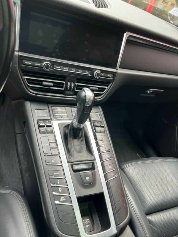 Porsche Macan Phase 2   2.0L 245CV – Image 9
