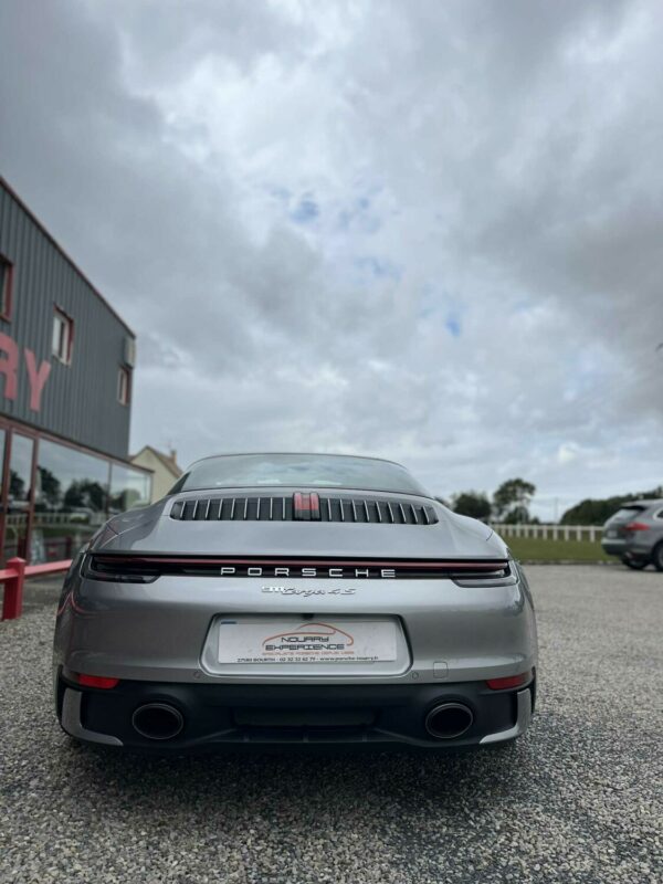 PORSCHE 992 TARGA 4S   1ere main - Sors de révision – Image 9