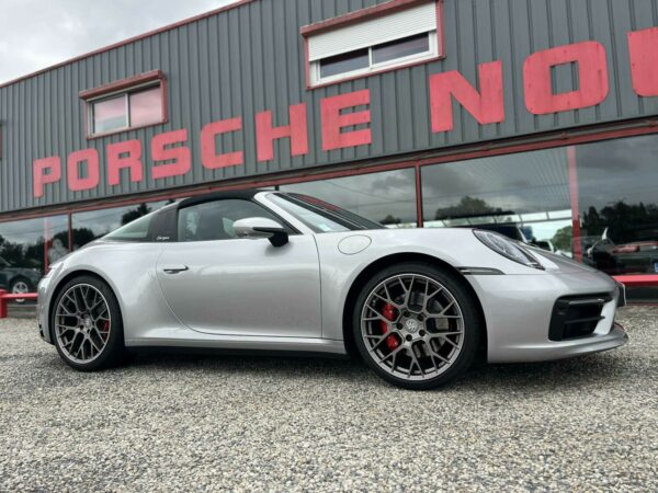 PORSCHE 992 TARGA 4S   1ere main - Sors de révision