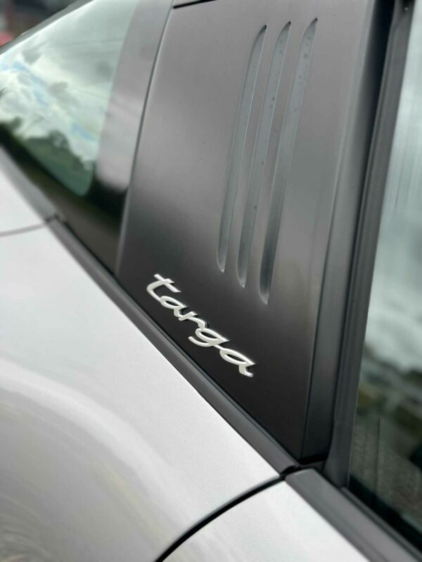 PORSCHE 992 TARGA 4S   1ere main - Sors de révision – Image 12