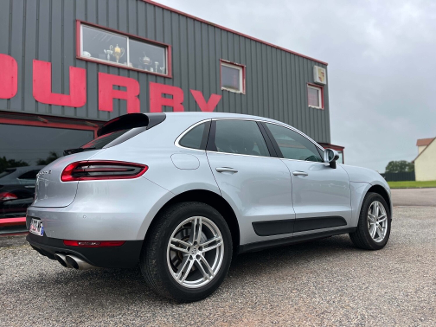 MACAN DIESEL 258CV